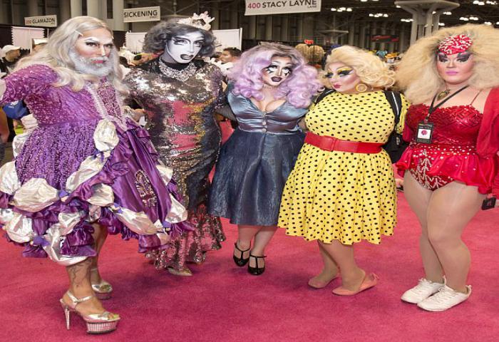 Serba Nyeleneh Dari DragCon